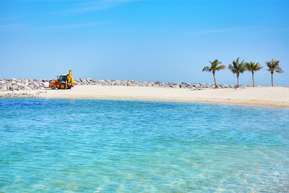 Discover Dubai Islands Beach: Location, Activities, and Facilities